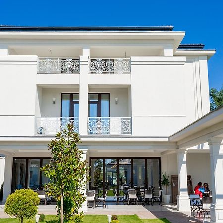 J'Adore Boutique Hotel Lugoj Bagian luar foto