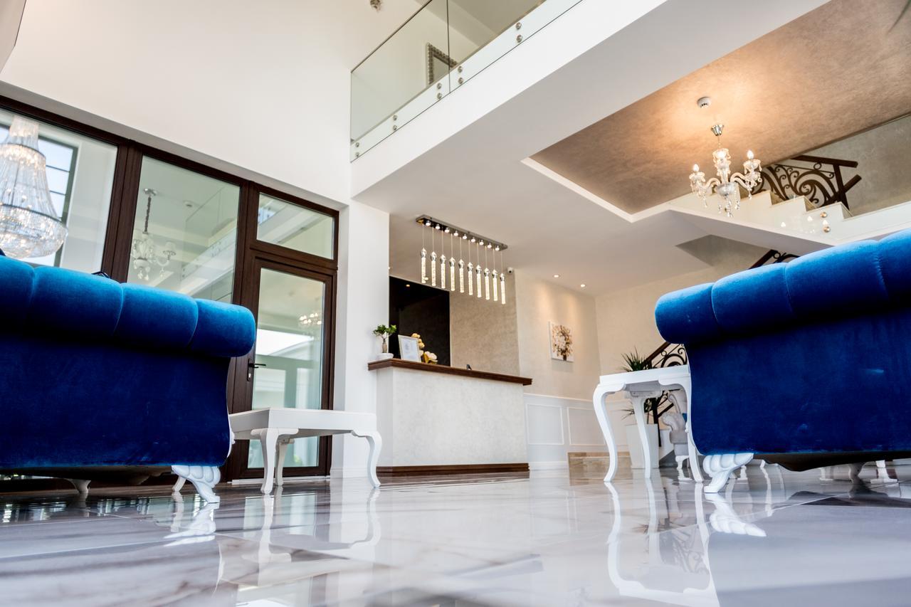 J'Adore Boutique Hotel Lugoj Bagian luar foto