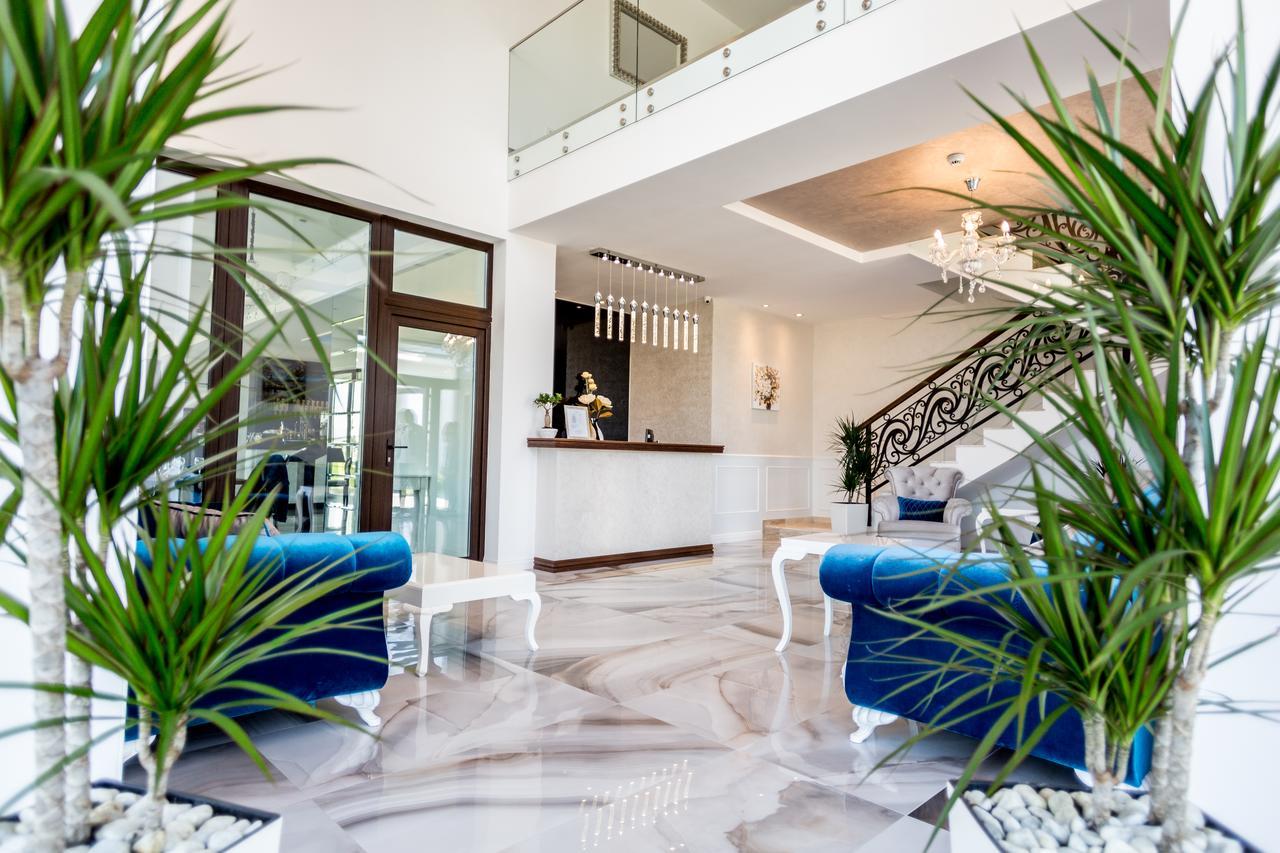 J'Adore Boutique Hotel Lugoj Bagian luar foto