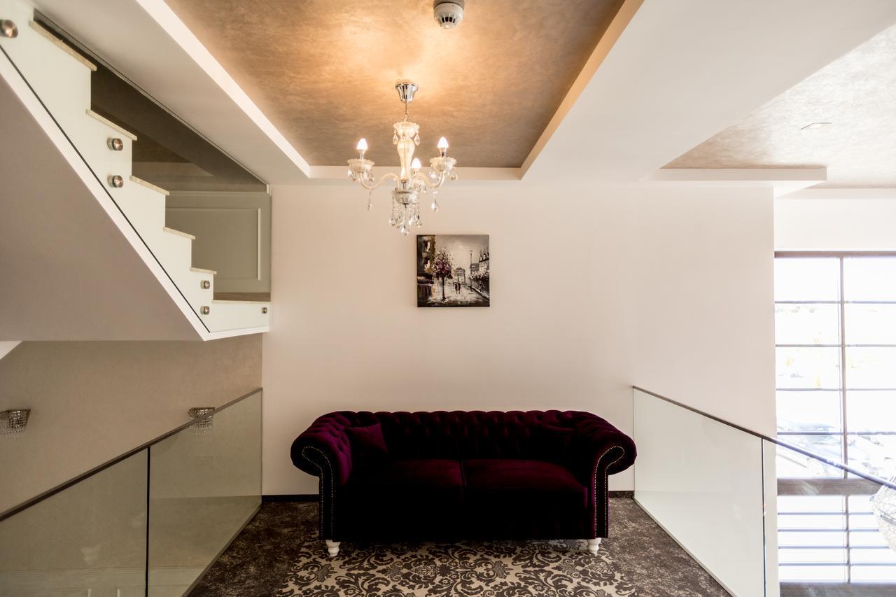 J'Adore Boutique Hotel Lugoj Bagian luar foto