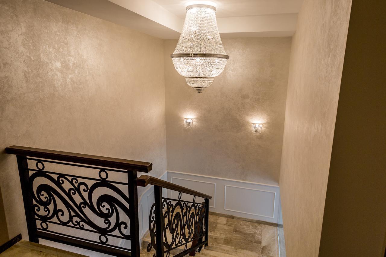 J'Adore Boutique Hotel Lugoj Bagian luar foto